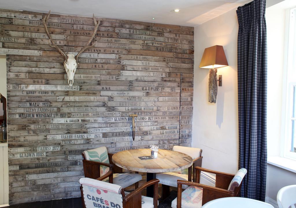 The Crown Hotel Wells-next-the-Sea Exterior photo